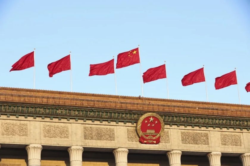 China pide crear una «barrera de seguridad» para la IA ante los avances en EE.UU.