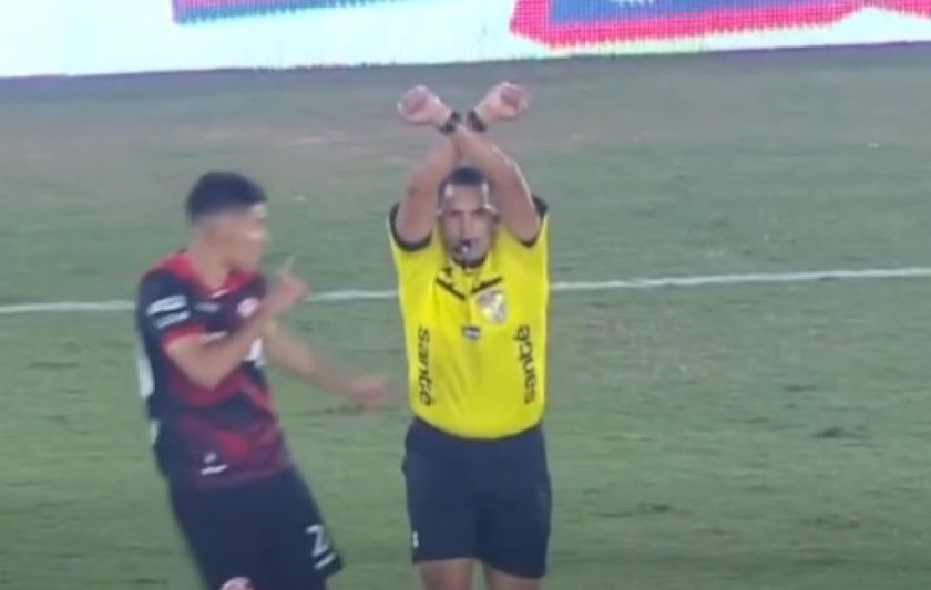 Advierten que los insultos racistas vuelven a aparecer en el fútbol boliviano