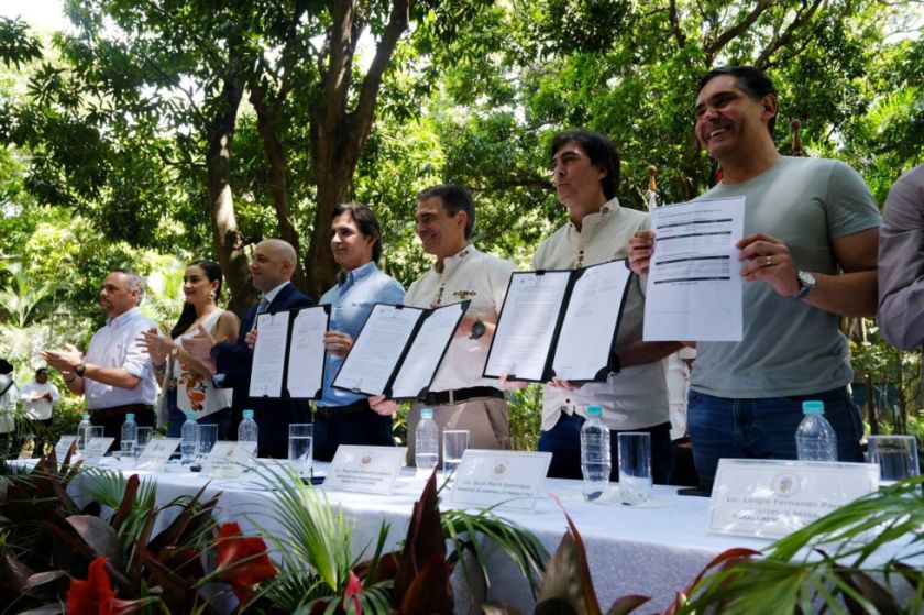 Gobierno y Alcaldía de Santa Cruz sellan convenios por Bs 1.100 millones para obras