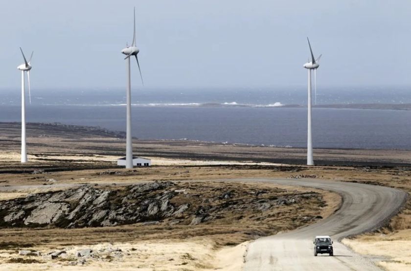 Argentina dice que apoyo británico a petroleras en Malvinas muestra que no quiere negociar
