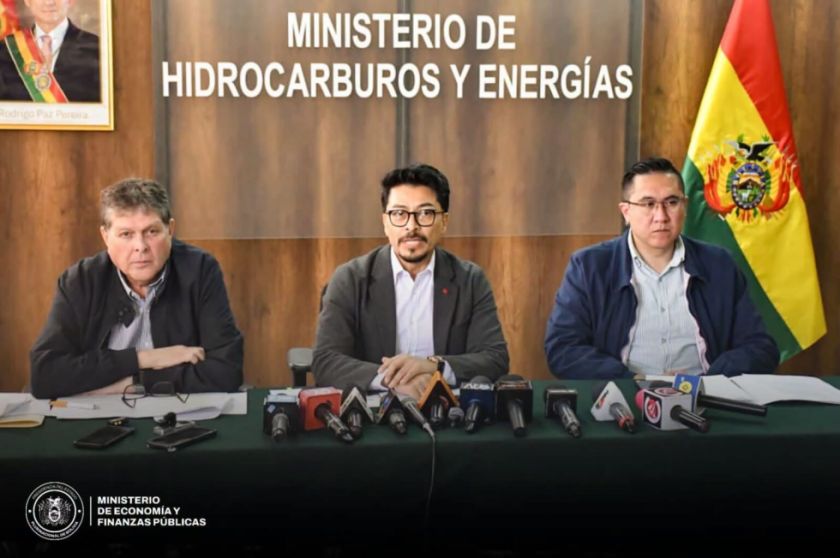 Gobierno invita al diálogo y defiende el fin de la subvención al diésel