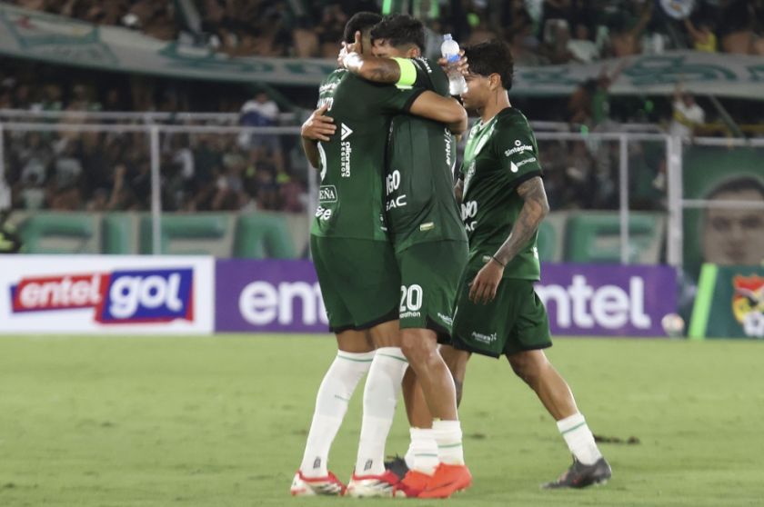 Oriente Petrolero toma la punta de su grupo con triunfo en el clásico cruceño