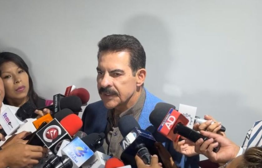 Alcalde de Cochabamba propone vehículos eléctricos para renovar el transporte público