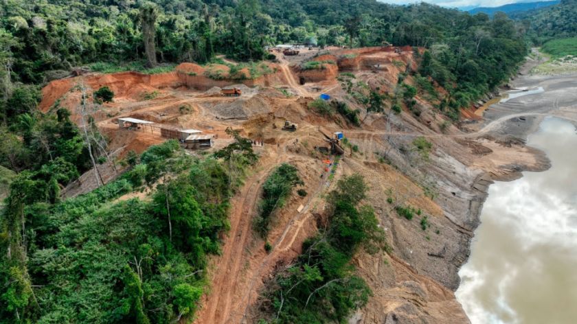Beni: Registran intensa actividad minera ilegal cerca del Parque Madidi 