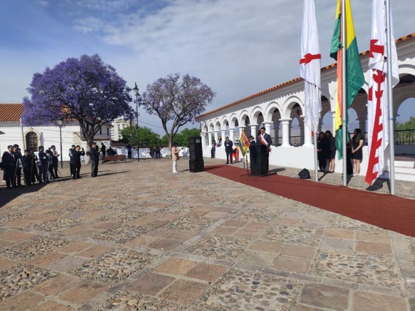 Con llamados de unidad y luto, Sucre celebra 488 años de fundación de la Villa de la Plata