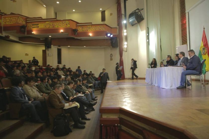 Cuarto intermedio en el diálogo entre el Gobierno y los choferes