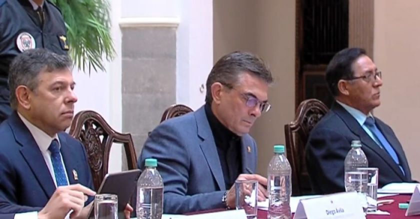 Presidente Paz promulga ley que libera a gobernaciones del pago de prediarios