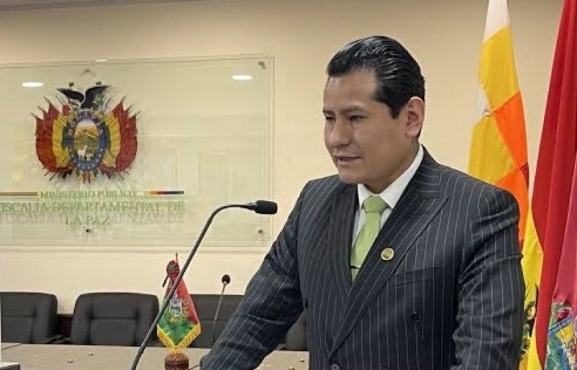 Renuncia el fiscal departamental de La Paz