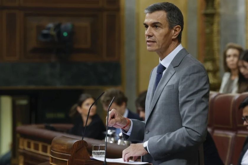 España: Sánchez abre un periodo de reflexión para decidir si adelanta las elecciones