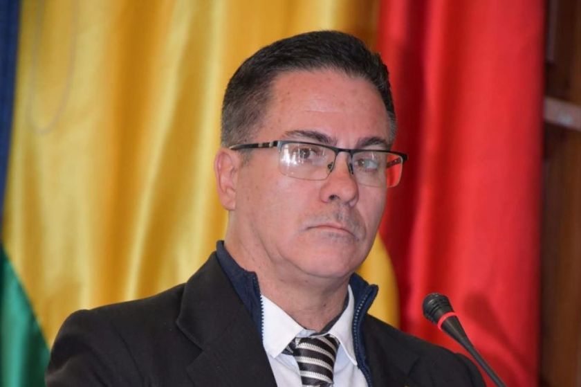Lea el perfil profesional de José Armando Urioste, fiscal general del Estado interino