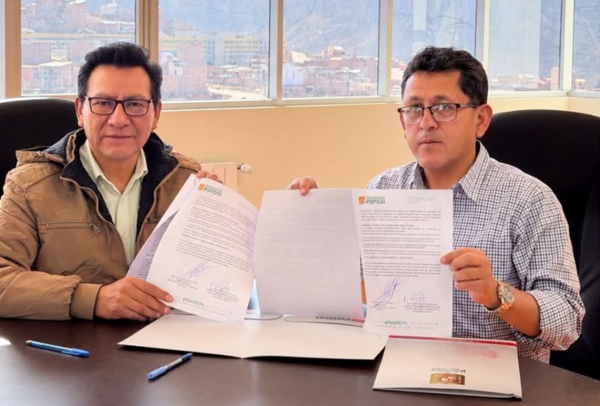 Ministerio de Obras Públicas y Gobernación de Potosí firman convenio sobre el aeropuerto Capitán Rojas