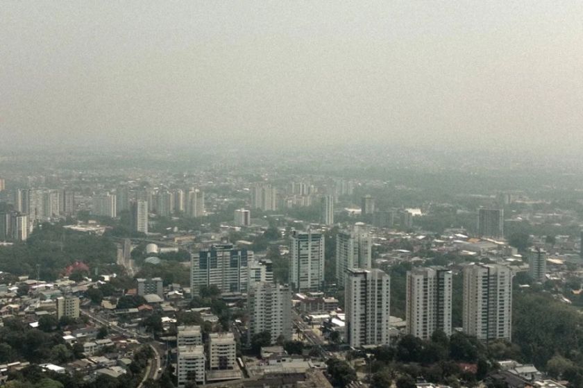 Los incendios cubren de humo a Manaos, la principal ciudad de la Amazonía de Brasil