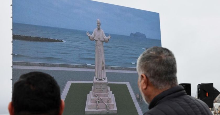 La estatua más grande del mundo en honor al papa León XIV toma forma en Perú