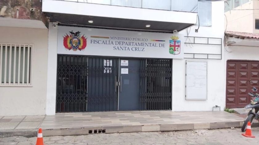 Santa Cruz: Abren investigación contra un fiscal por tener un fvs¡l en su vivienda