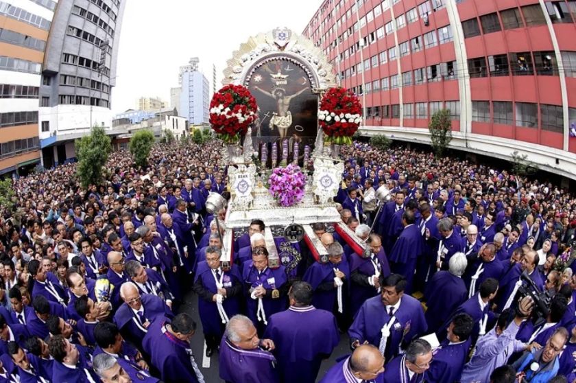 Procesión del Señor de los Milagros en Perú es declarada Patrimonio Cultural Inmaterial de los andinos