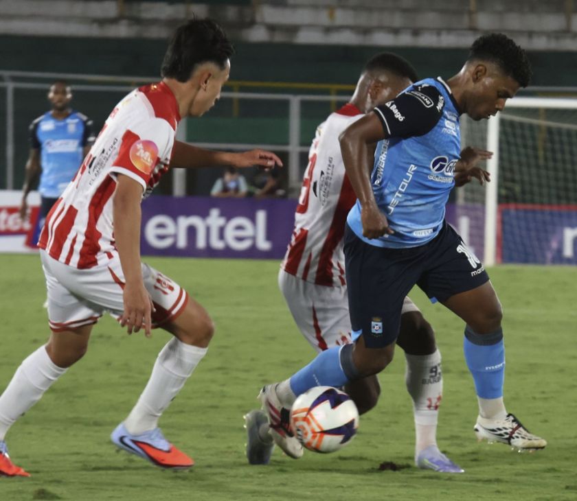 Blooming retrocede de la zona de premiación con empate en blanco