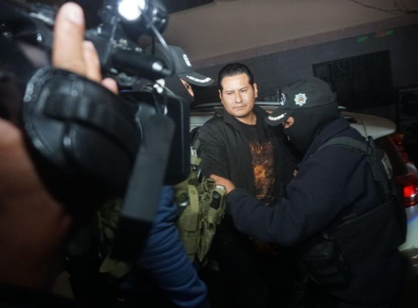 Hallan más de $us 30.000 y un arma en un inmueble vinculado al exfiscal Torrez