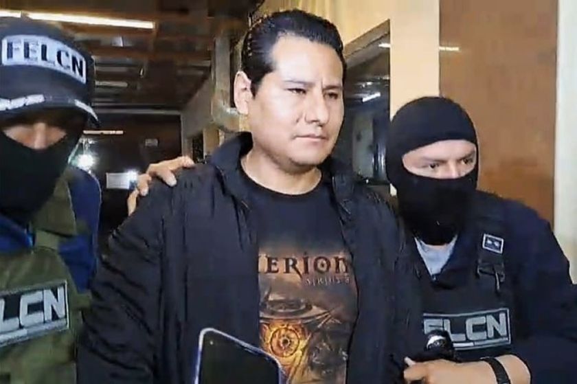 El exfiscal departamental de La Paz ingresa al penal de San Pedro para cumplir detención preventiva