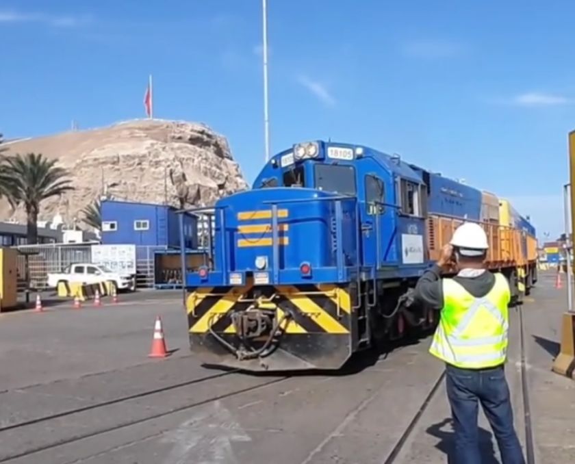 Gobierno proyecta reactivar el ferrocarril Arica–La Paz 