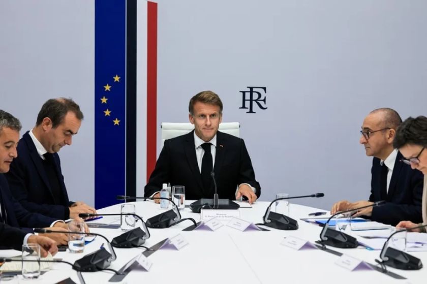  Emmanuel Macron insta a condenar la violencia impulsada por la izquierda en Francia