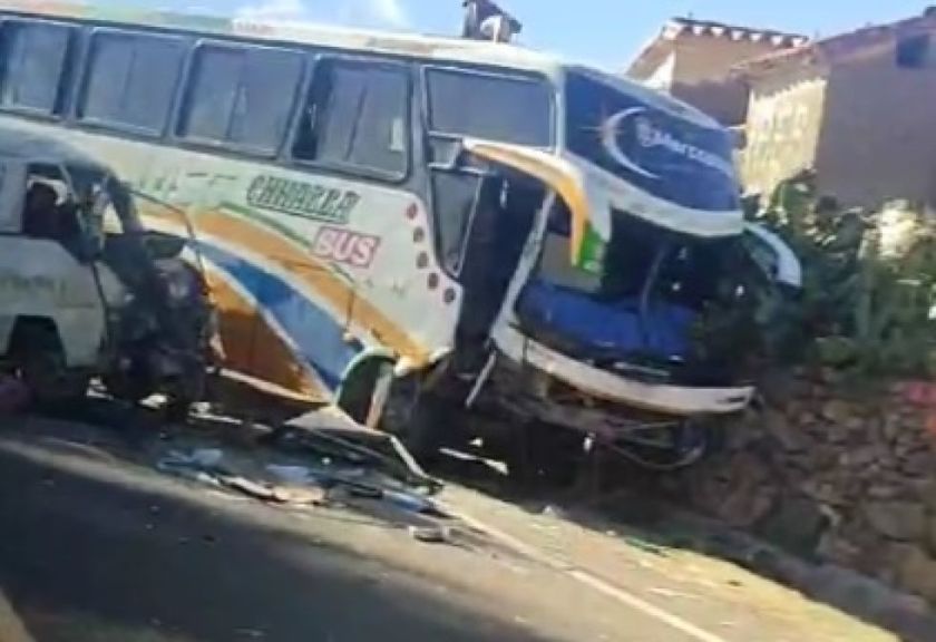 Reportan que hay una persona fallecida y otra herida por accidente de tránsito cerca de Tarabuco