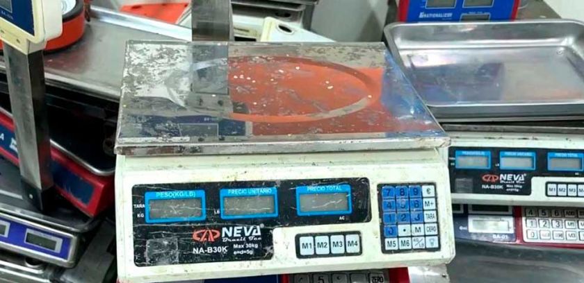 Amas de casa denuncian engaños en el peso de carne y queso en Potosí