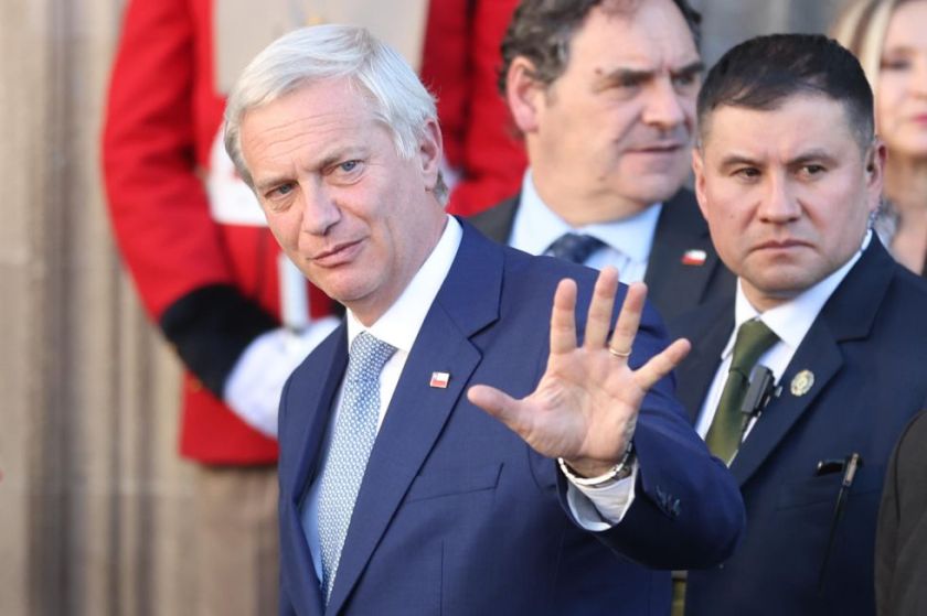 José Antonio Kast nombra un nuevo portavoz en medio de una brusca caída en su popularidad