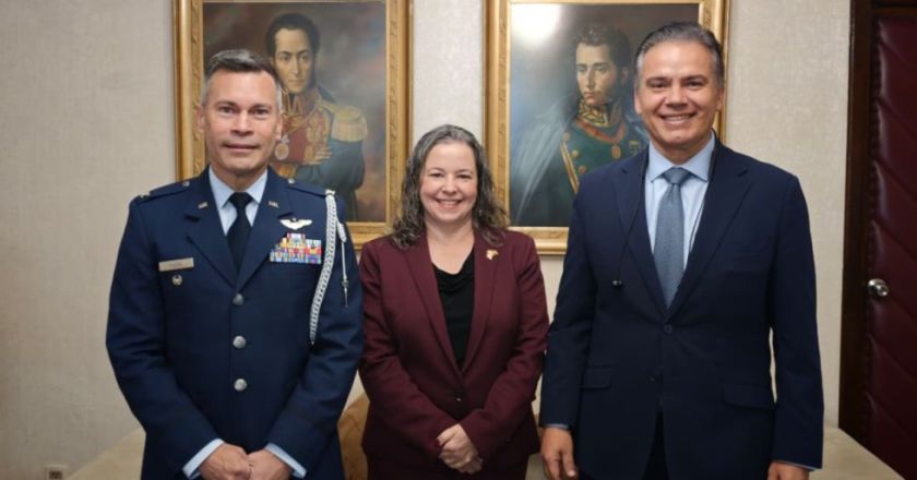 Bolivia y EEUU evalúan alianza contra cárteles y cooperación bilateral
