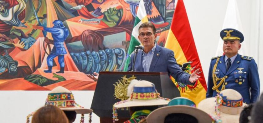 Presidente Paz presenta programa de saneamiento de $us 9,15 millones para 5.600 familias de Potosí