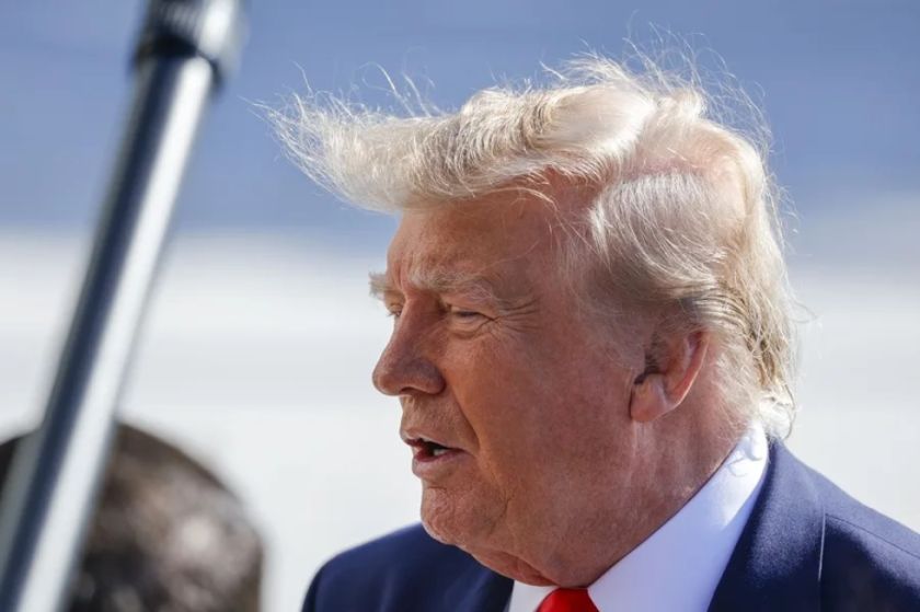 Donald Trump afirma que los buques de EE.UU. pasarán por Cuba