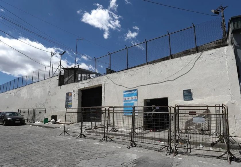 Ecuador: Tras dos motines ocho presos fallecieron y diez heridos