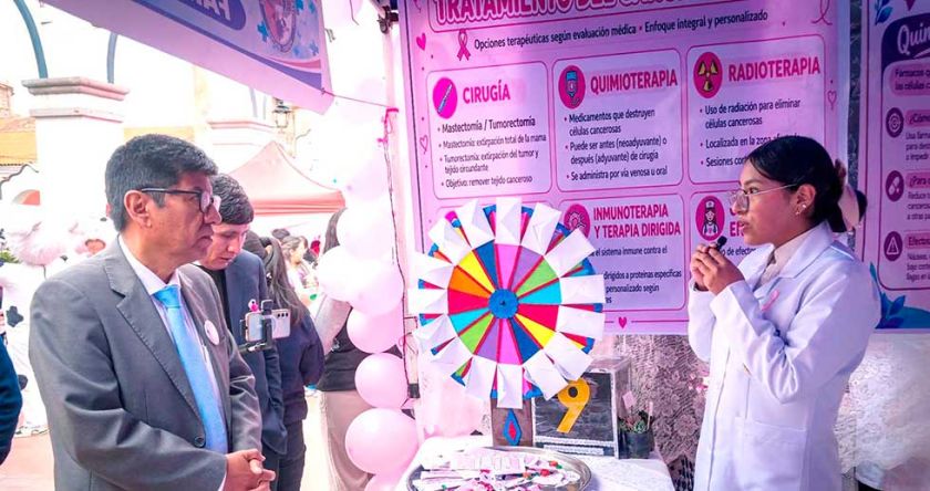 Enfermería de la UATF desarrolló feria