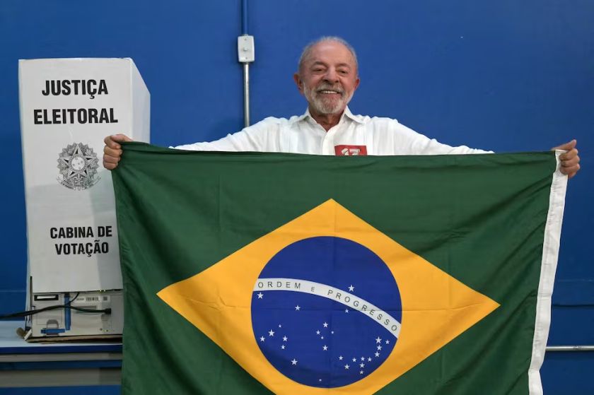 Elecciones en Brasil: Lula logra la reelección tras imponerse a Flávio Bolsonaro