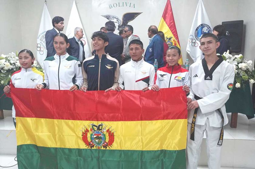 Iriarte y Tordoya reciben la tricolor