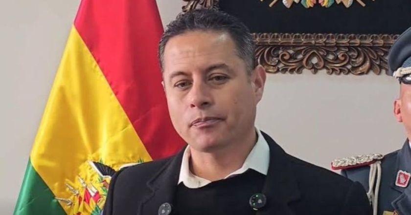Edmand Lara le dice a Rodrigo Paz que disponga una depuración de los altos mandos policiales