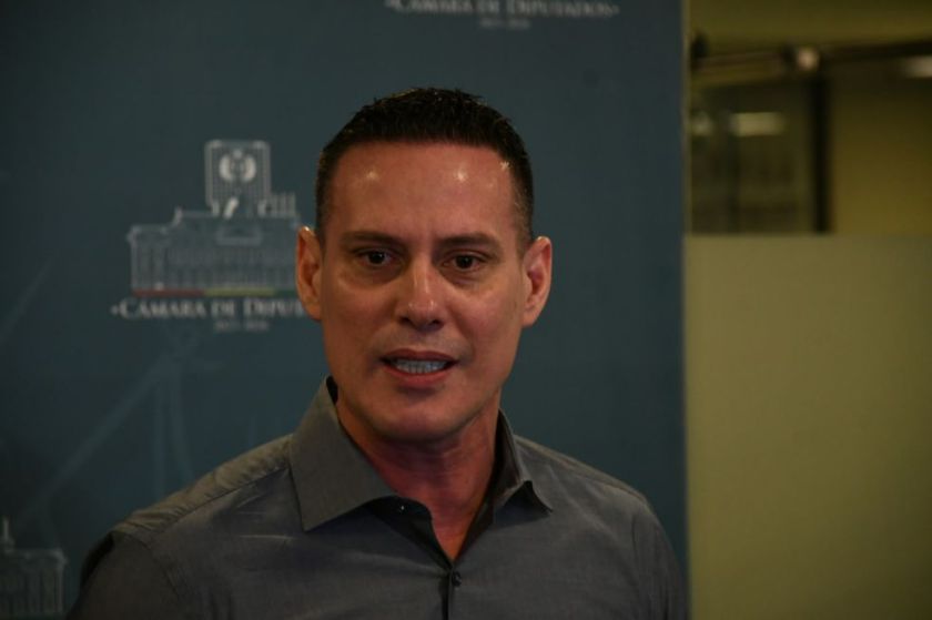 Diputado López solicita audiencia a la Embajada de EEUU tras cancelación de su visa