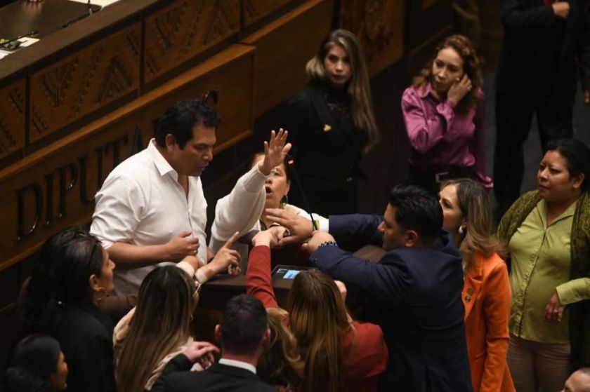 Fuerzas políticas denuncian “golpe a la democracia” en la Cámara de Diputados