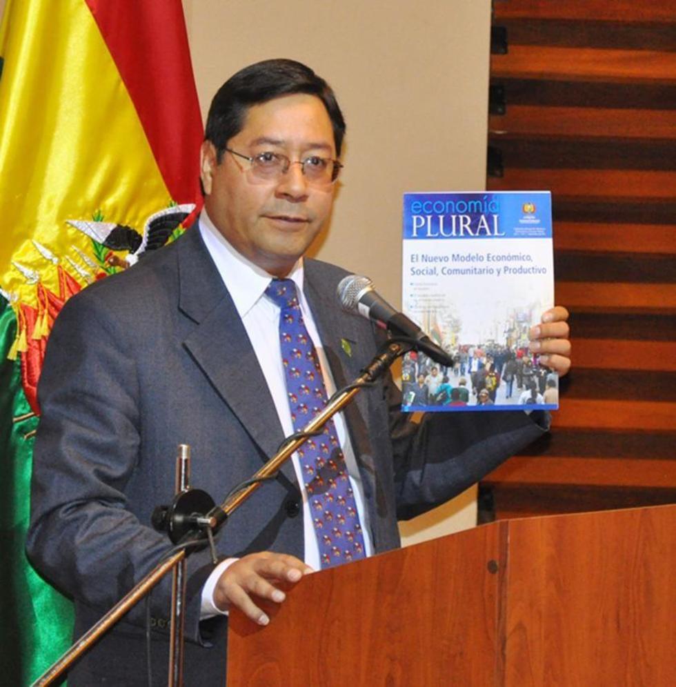 El ministro Luis Arce espera las cifras oficiales del INE para garantizar el beneficio de doble aguinaldo.