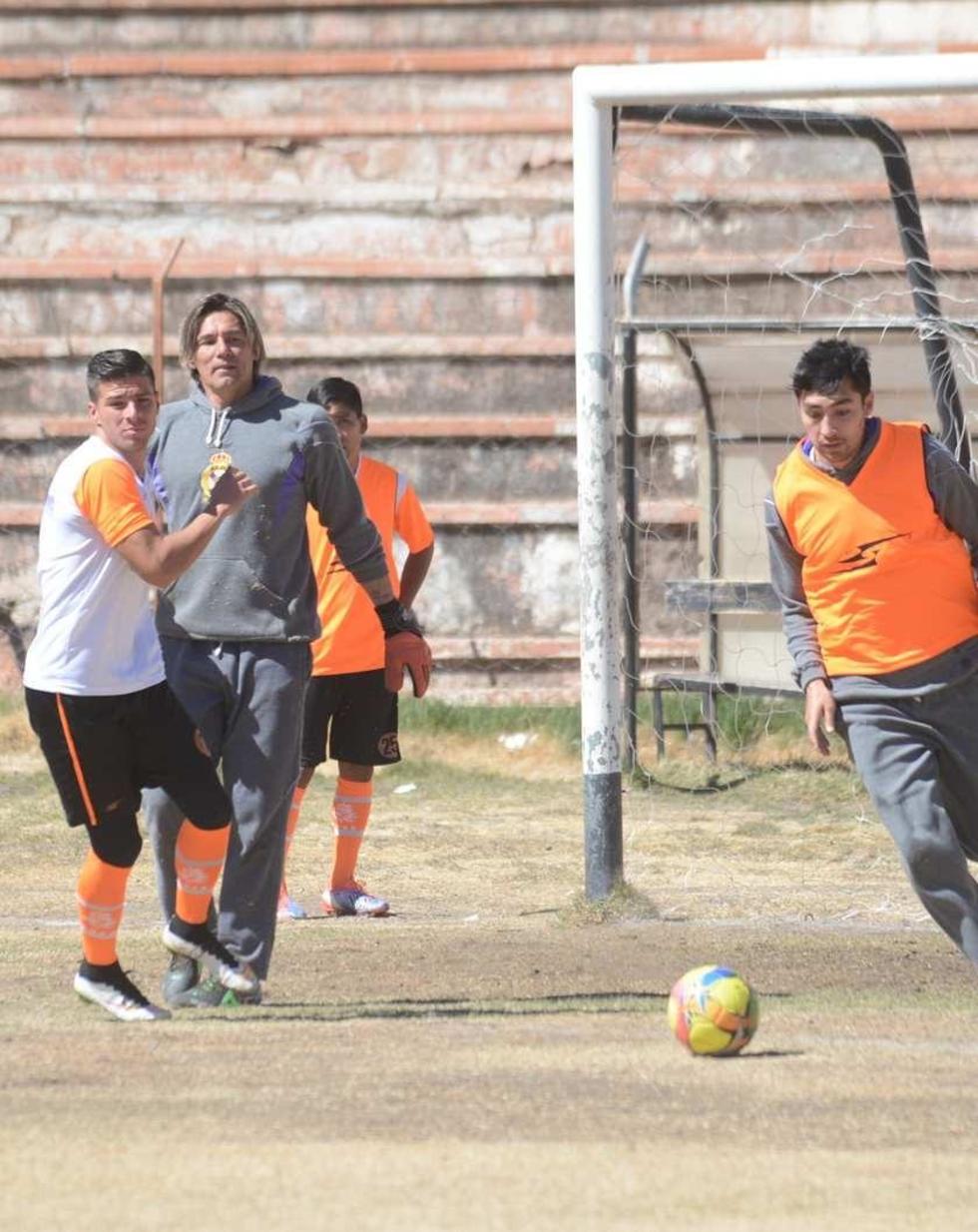 El equipo de Real en pleno trabajo