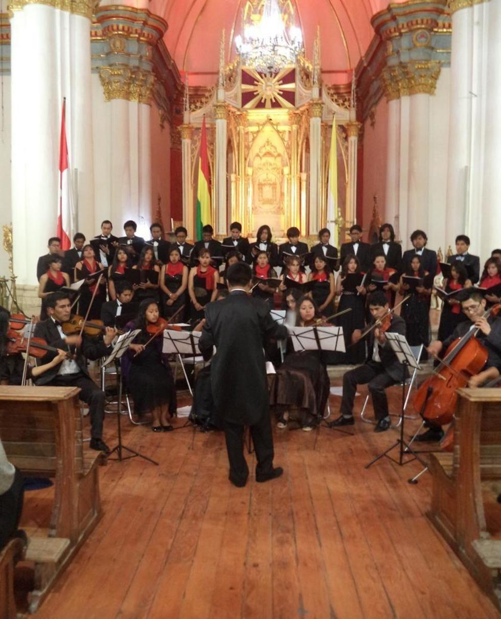 La presentación del recital en la Catedral.