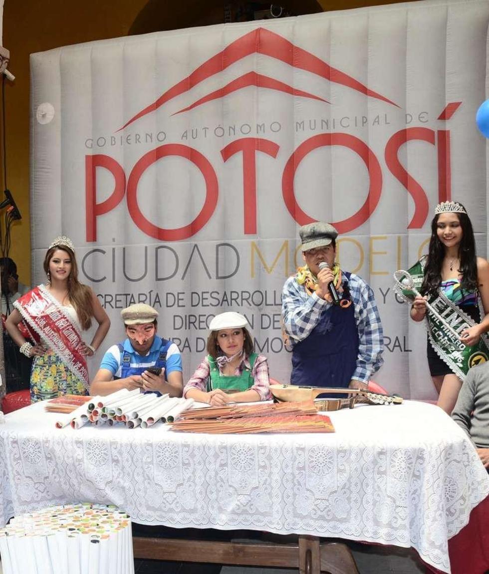 El acto de lanzamiento de las convocatorias.