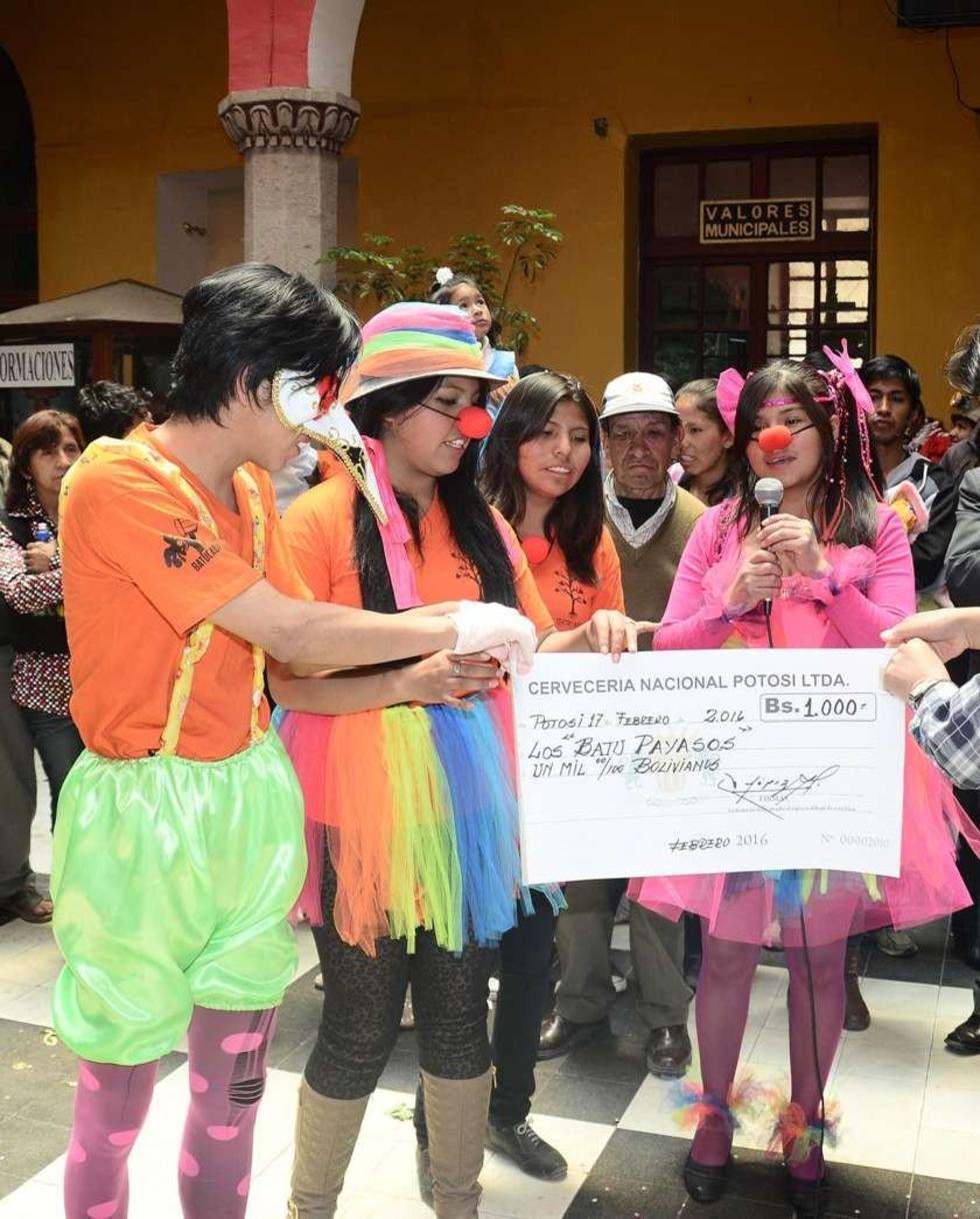 Los Batu Payasos ocuparon el tercer lugar del carnaval citadino.