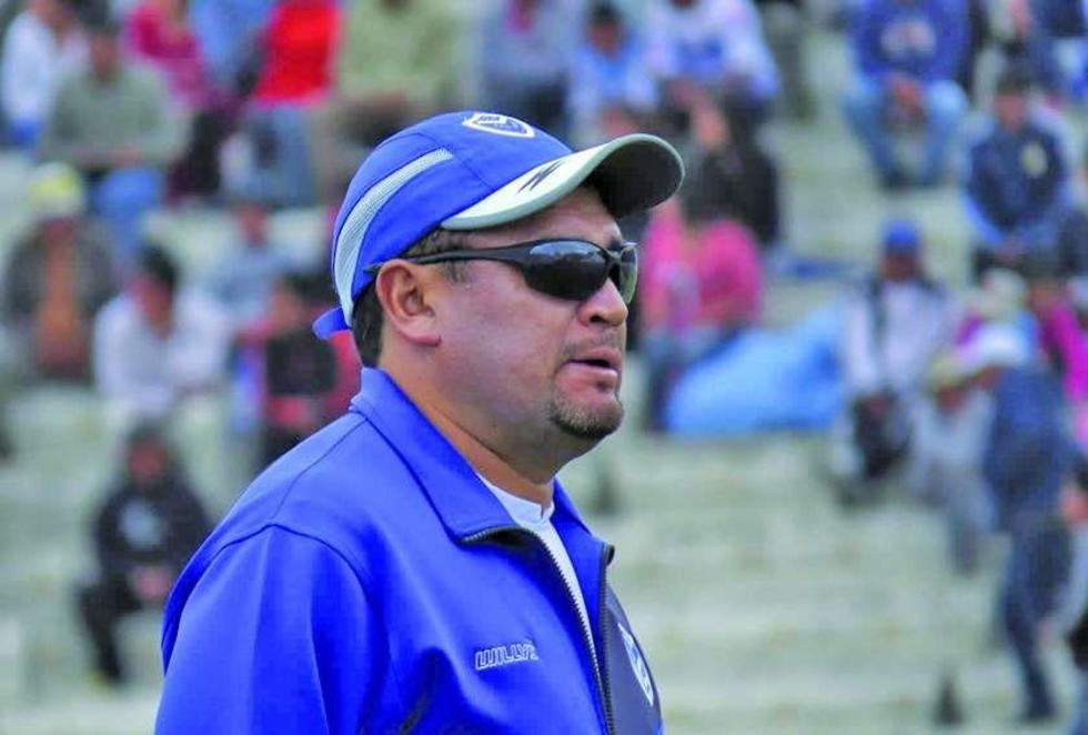 San José condiciona la permanencia de Cossío