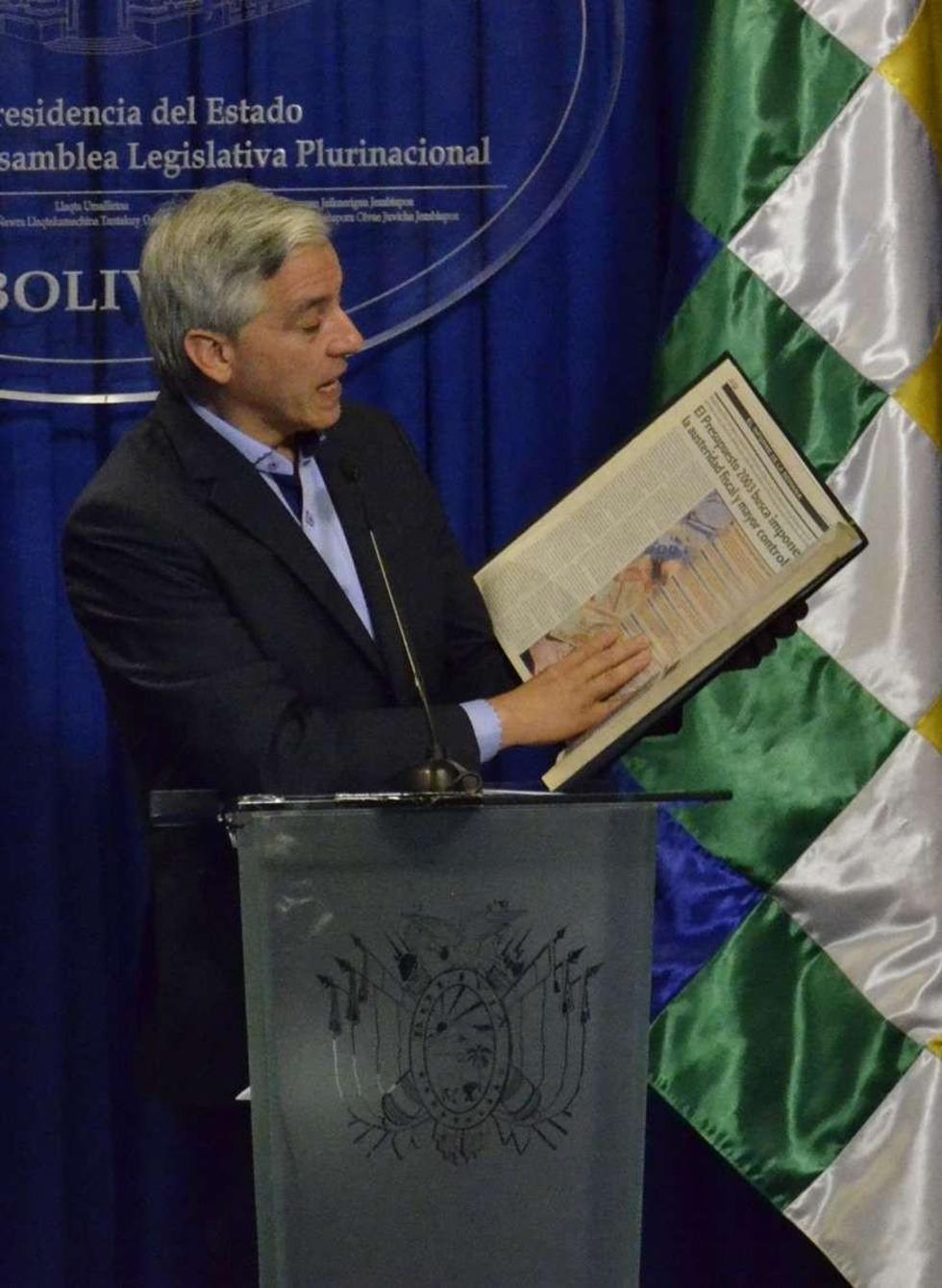 Álvaro García Linera en conferencia de prensa.