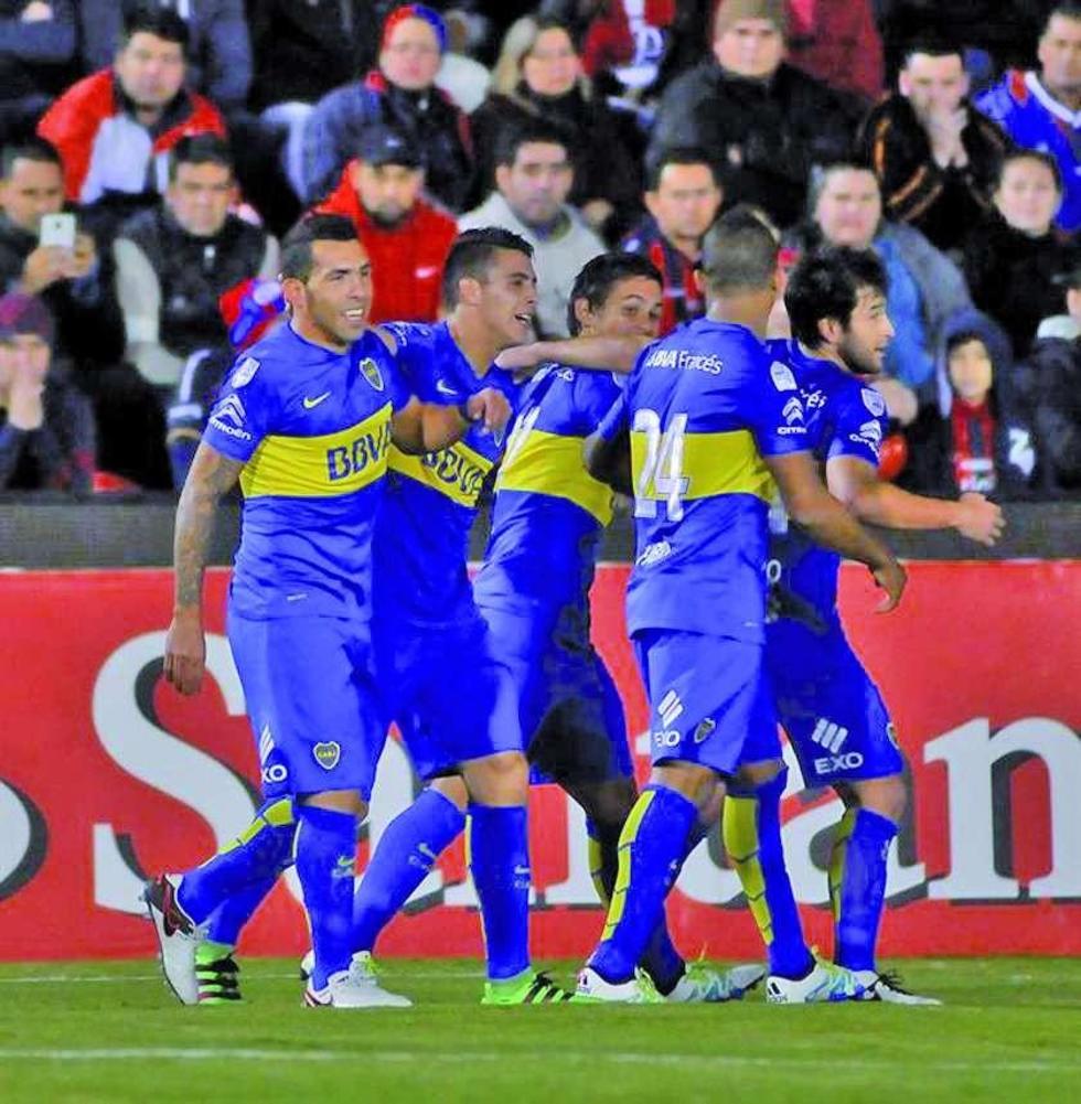 Los jugadores de Boca festejan el triunfo.