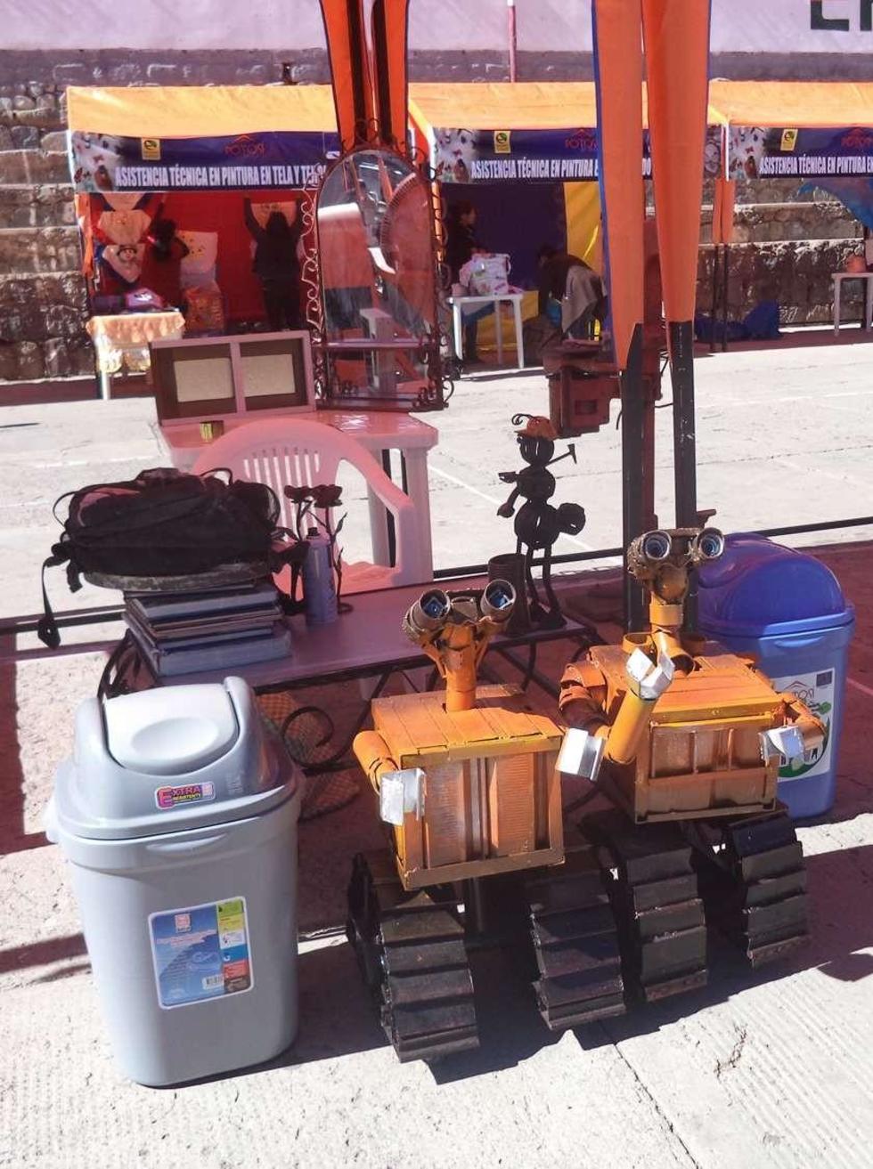 Los objetos trabajados en metal mecánica.