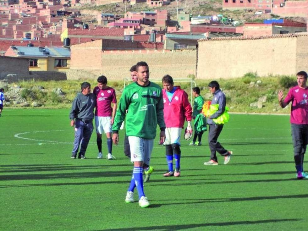 El delantero colombiano Tommy Tobar.