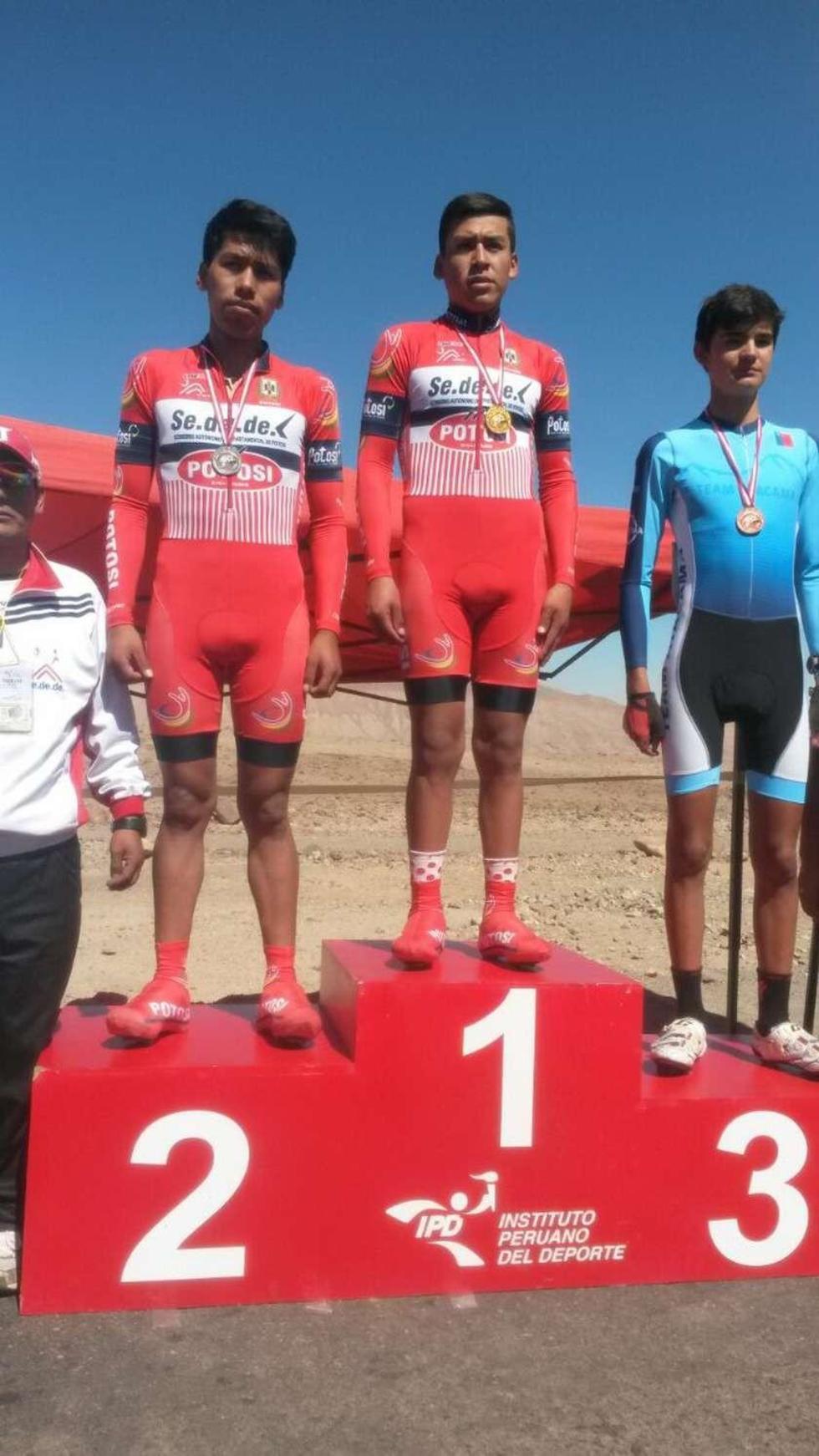 Los ganadores de la prueba contrarreloj.