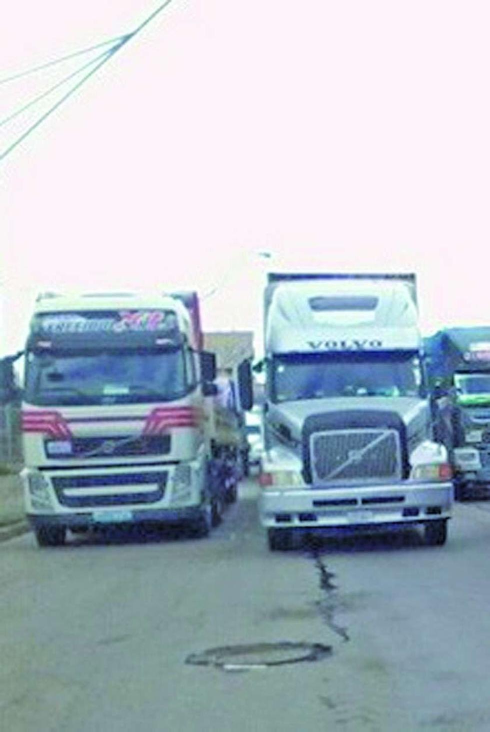 Transporte pesado va al paro para que liberen a dirigentes