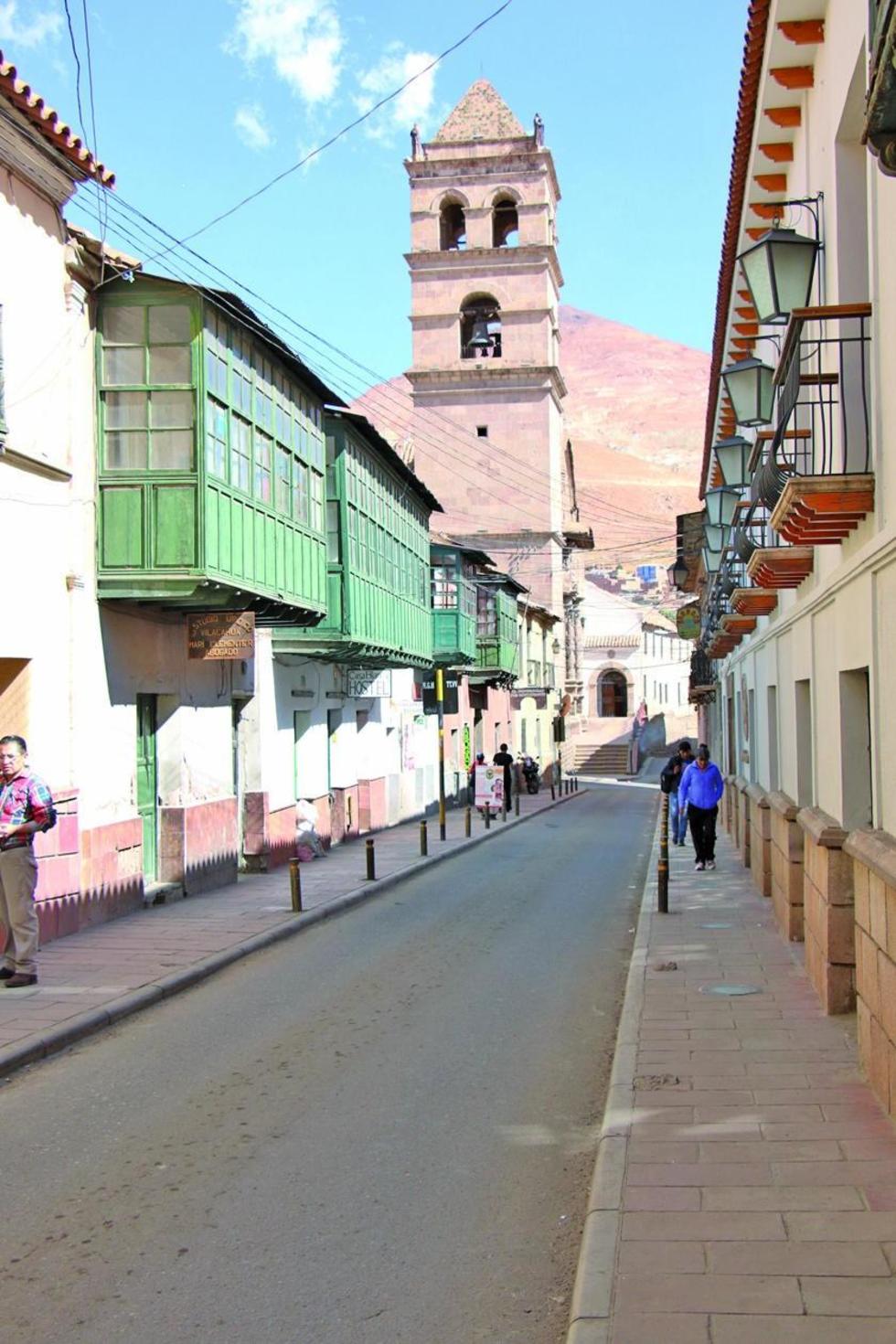 La calle Tarija, antes calle empedradillo.